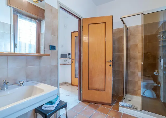 Guesthost - View With Private Parking Villa