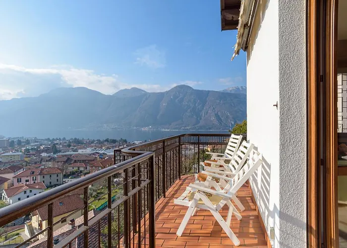 Guesthost - View With Private Parking *