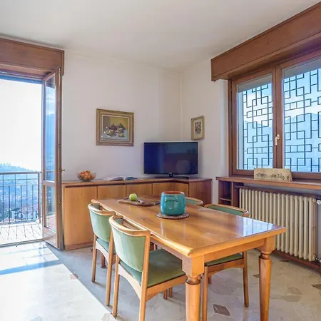 Guesthost - View With Private Parking *