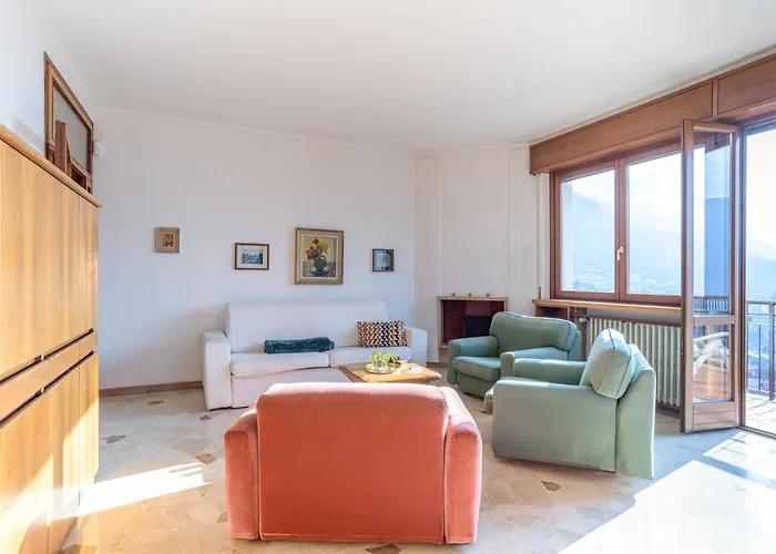 Guesthost - View With Private Parking