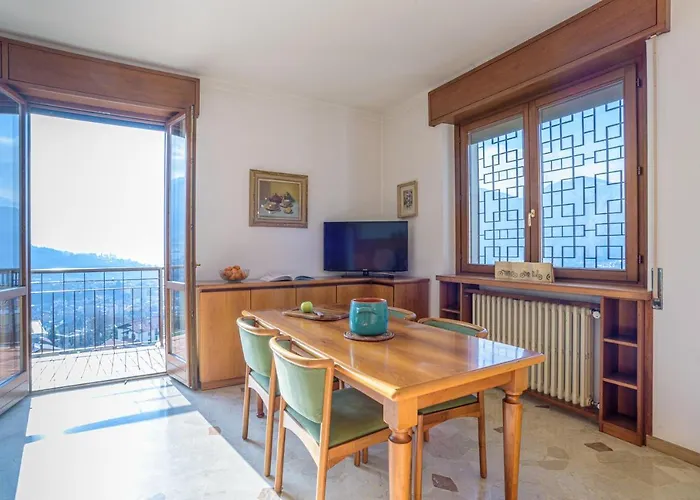 Guesthost - View With Private Parking *